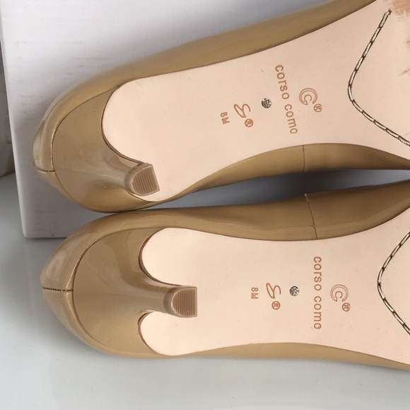 70% Beige Patent Leather Women’s Pumps - Picture 8 of 8